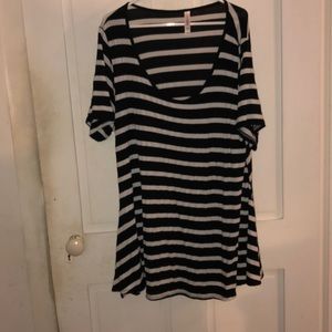 2XL Lularoe Perfect Tee